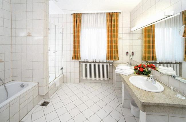 Hotel Grasbrunner Hof Quarto foto